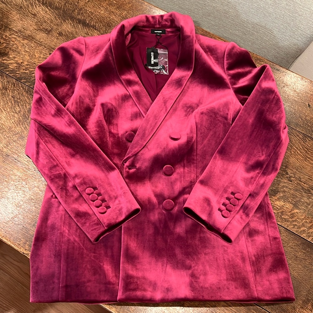 Express velveteen suit